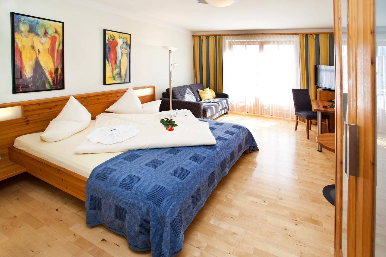 Hotel Binggl Mauterndorf  Bagian luar foto